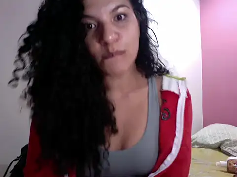 Snapshot of gatubelahot chatting on 01.07.25 gatubelahot online show from 01.07.25