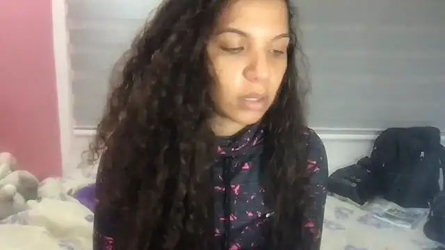 Snapshot of gatubelahot chatting on 09.08.25 gatubelahot online show from 09.08.25