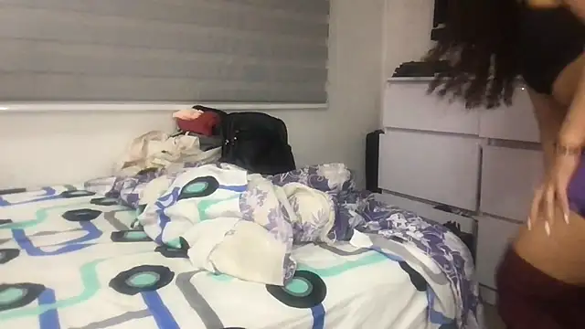 Snapshot of gatubelahot chatting on 10.06.25 gatubelahot online show from 10.06.25