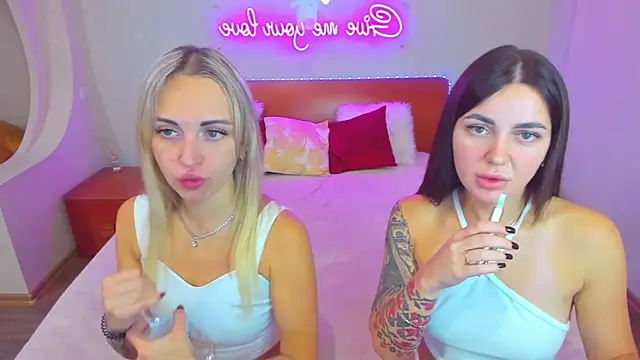 CrazyMilanka online show from 09.25.25