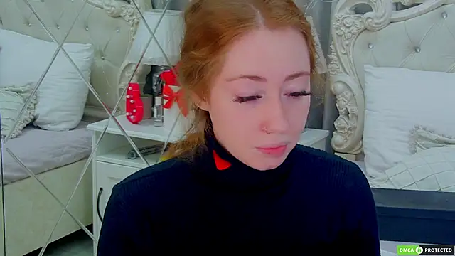 TinaBrook online show from 12.04.25