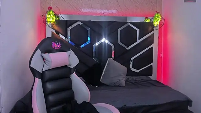 lilith nv online show from 01.22.25