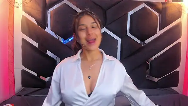 lilith nv online show from 01.24.25