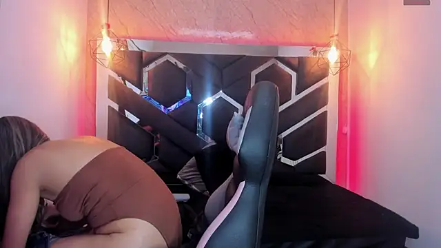 lilith nv online show from 02.22.25