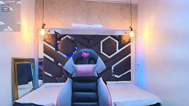 lilith nv online show from 10.30.25