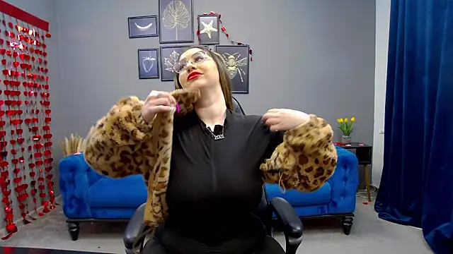 Katewalker  online show from 02.12.25