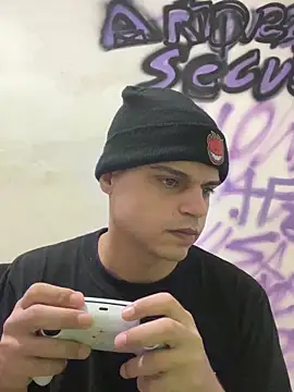 Snapshot of Magosupreme chatting on 02.25.26 Magosupreme online show from 02.25.26