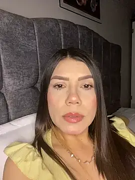 Snapshot of martina_contreras chatting on 06.19.26 martina contreras online show from 06.19.26