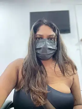 Snapshot of Black_Beauty997 chatting on 02.21.25 Black Beauty997 online show from 02.21.25