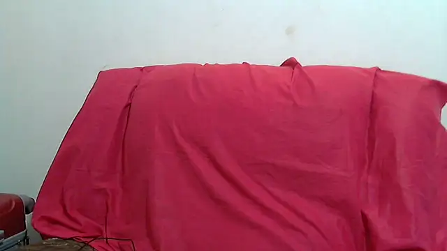 sluttylaura21 online show from 02.26.25