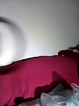 sluttylaura21 online show from 02.08.26