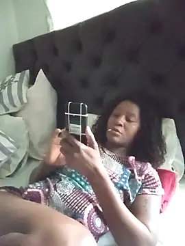 sluttylaura21 online show from 02.09.26