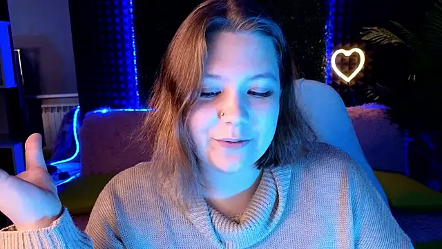 Snapshot of DjennaPalme chatting on 10.05.25 DjennaPalme online show from 10.05.25