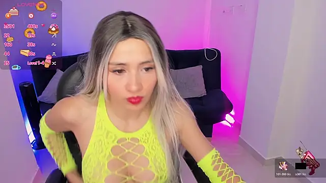 emilly smith 1 online show from 11.29.25