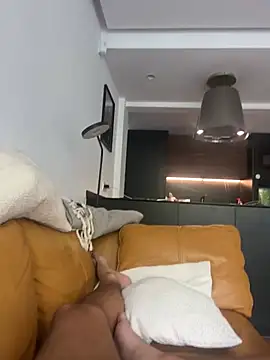 Snapshot of il_professoree chatting on 03.20.25 il professoree online show from 03.20.25