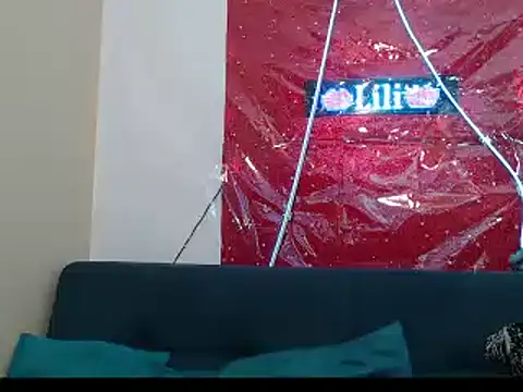 Snapshot of liliimilf chatting on 10.08.25 liliimilf online show from 10.08.25