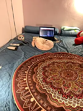 Hoa Bimup online show from 09.30.25