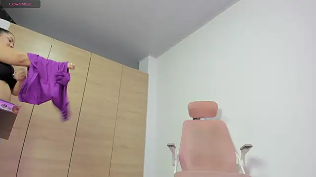 ibeth diaz online show from 11.08.25