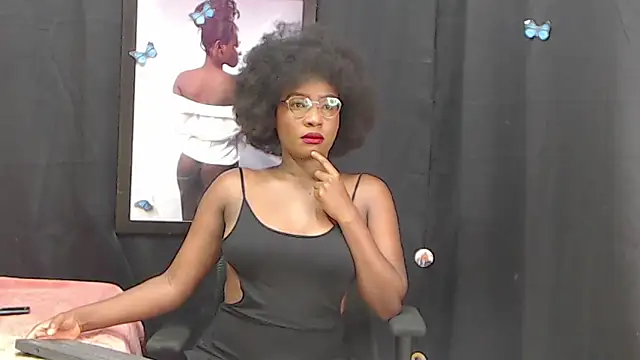 lia thomsonn online show from 02.14.25