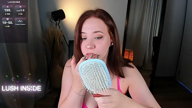 Pretty Alison online show from 10.05.25