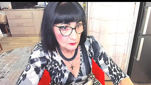Tina Joness online show from 02.07.25