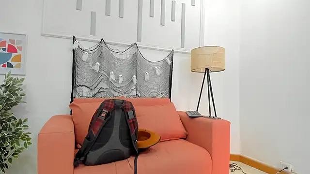 veronica salas online show from 10.31.25