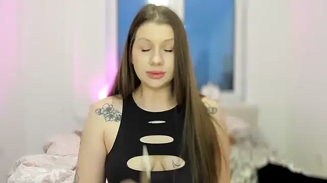 JuicyHelenX online show from 11.11.25