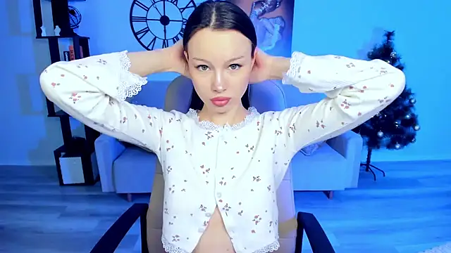 KaitieLove online show from 12.28.24