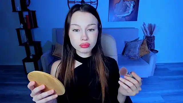 KaitieLove online show from 09.30.25