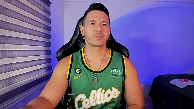 Snapshot of ransoj chatting on 11.05.25 ransoj online show from 11.05.25