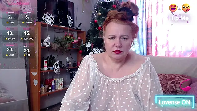 Snapshot of your_space chatting on 01.01.25 your space online show from 01.01.25