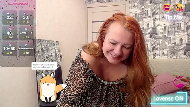 Snapshot of your_space chatting on 03.04.25 your space online show from 03.04.25