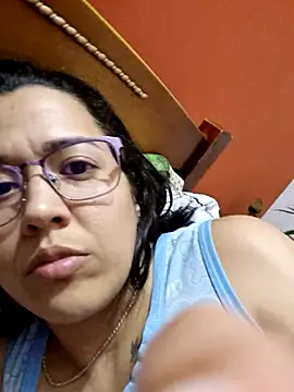 Snapshot of lady_hot2xx chatting on 11.07.25 lady hot2xx online show from 11.07.25