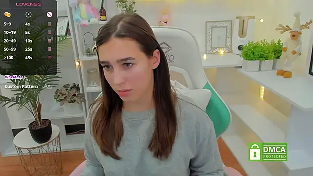  Eliizabeth  online show from 01.10.25