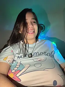 Snapshot of tati_reyess chatting on 09.28.25 tati reyess online show from 09.28.25