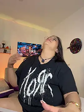 Snapshot of tati_reyess chatting on 10.26.25 tati reyess online show from 10.26.25