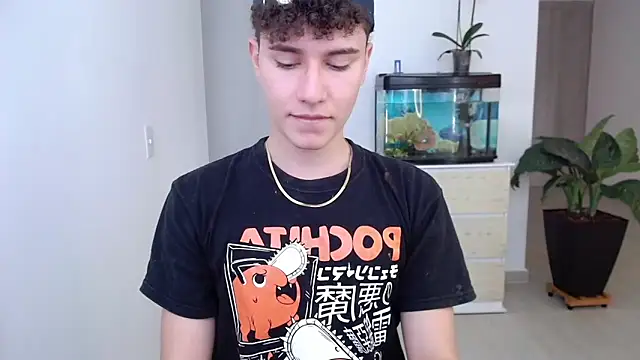 Snapshot of adrian_morelly chatting on 12.05.24 adrian morelly online show from 12.05.24