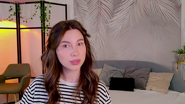Marie Diaze online show from 07.18.26
