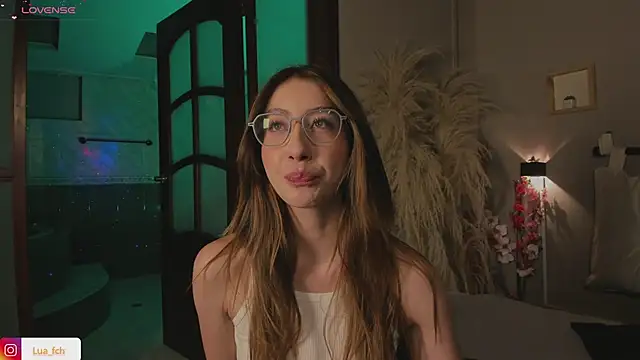 lua ferch   online show from 01.17.25