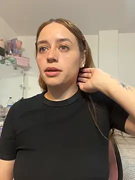Snapshot of Natalia_Suarez chatting on 04.30.26 Natalia Suarez online show from 04.30.26