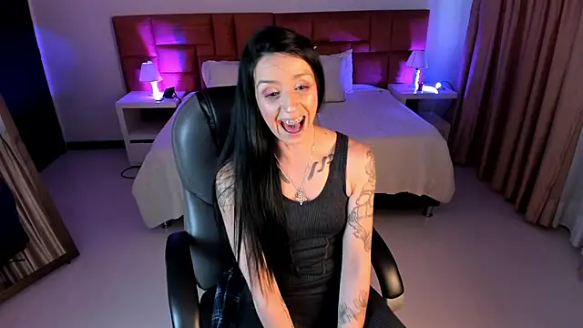 Kristen Garner online show from 10.02.25