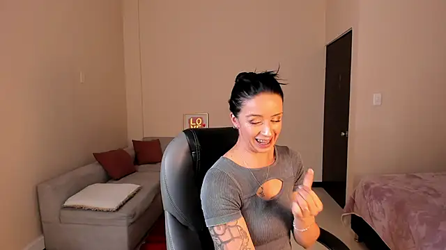 Kristen Garner online show from 03.03.26