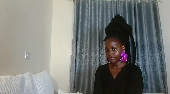 Snapshot of Elegant_Ebony chatting on 03.15.25 Elegant Ebony online show from 03.15.25
