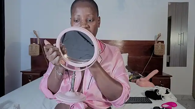 Elegant Ebony online show from 07.03.26