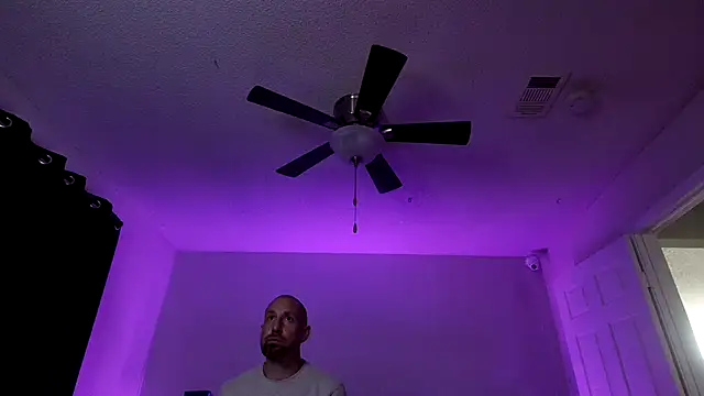 Snapshot of BDDuncanAbaddon chatting on 10.06.25 BDDuncanAbaddon online show from 10.06.25