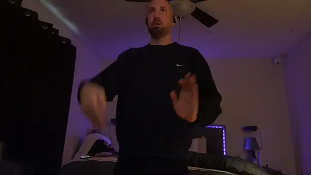 Snapshot of BDDuncanAbaddon chatting on 10.25.25 BDDuncanAbaddon online show from 10.25.25