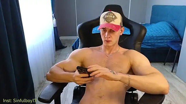 Snapshot of Richard_mils chatting on 10.17.25 Richard mils online show from 10.17.25