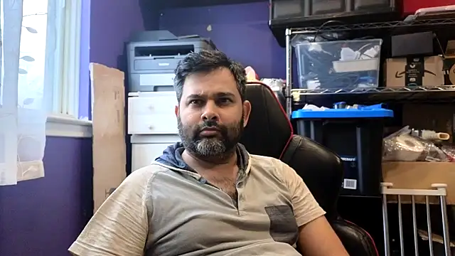 Snapshot of Sakhtlaundaz chatting on 02.23.26 Sakhtlaundaz online show from 02.23.26