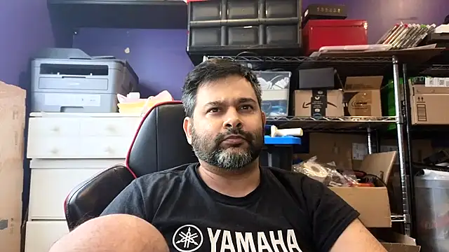 Snapshot of Sakhtlaundaz chatting on 02.27.26 Sakhtlaundaz online show from 02.27.26