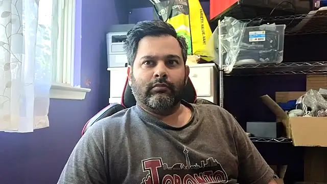 Snapshot of Sakhtlaundaz chatting on 06.03.26 Sakhtlaundaz online show from 06.03.26